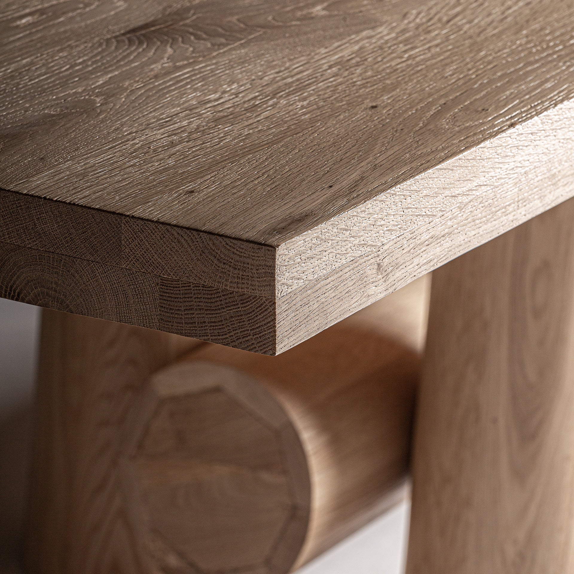 SULLY DINING TABLE